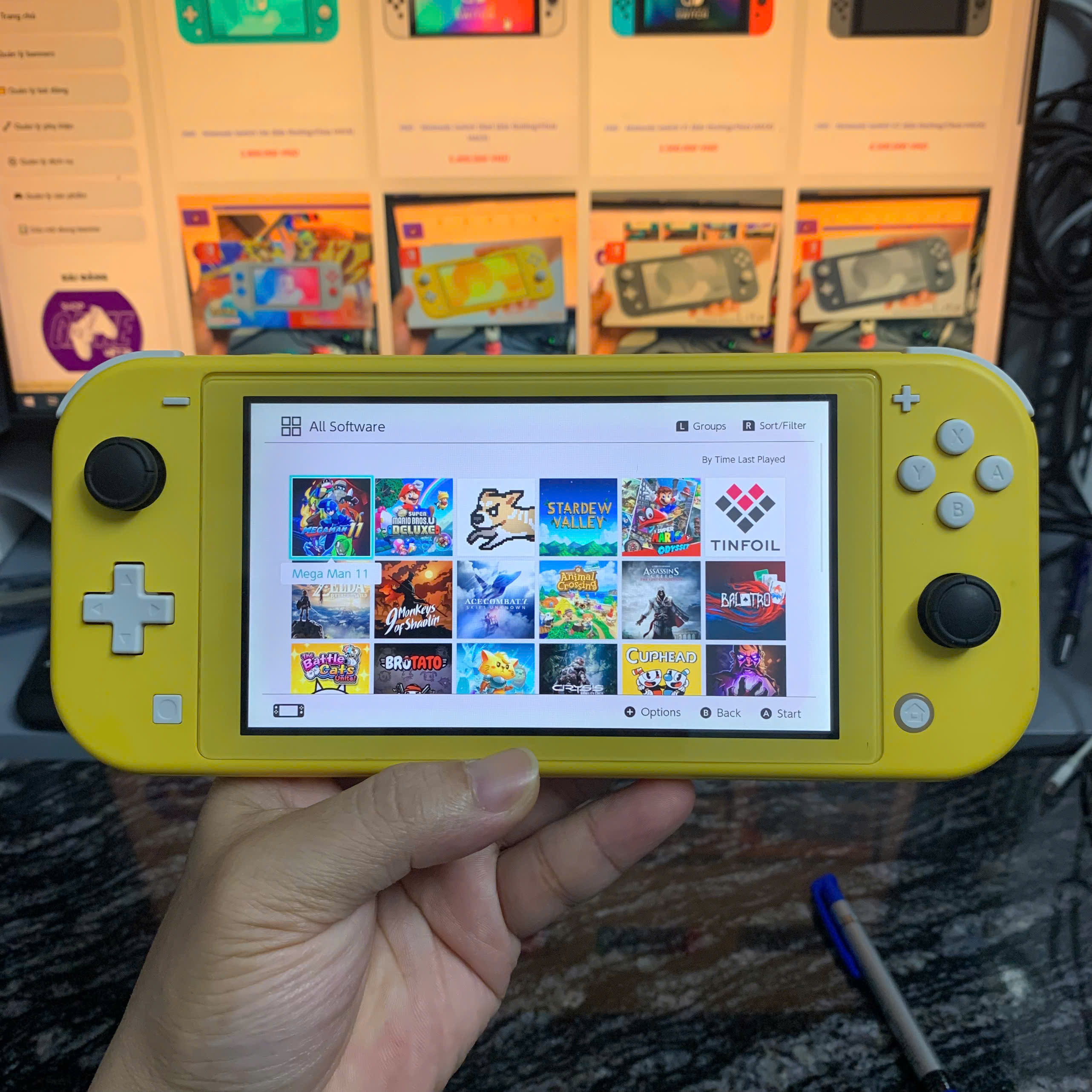 2ND - Nintendo Switch Lite hắc ám 128GB màu VÀNG