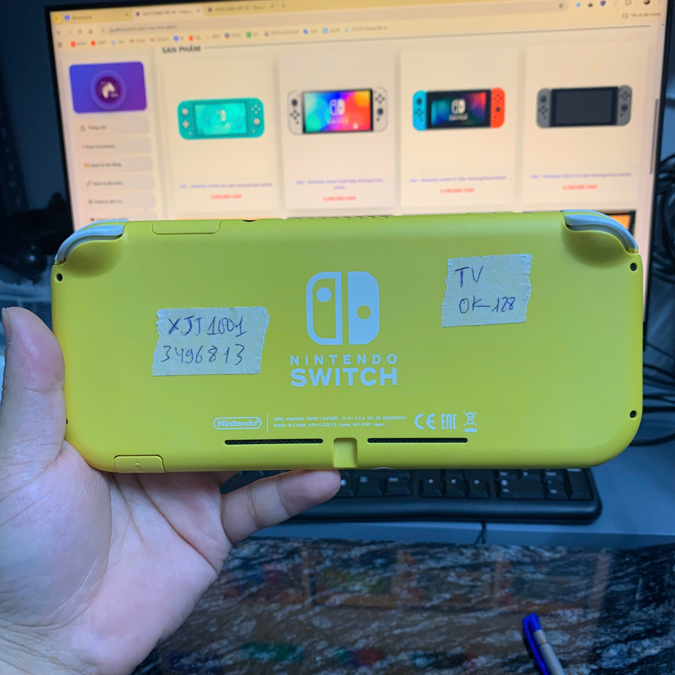 2ND - Nintendo Switch Lite hắc ám 128GB màu VÀNG