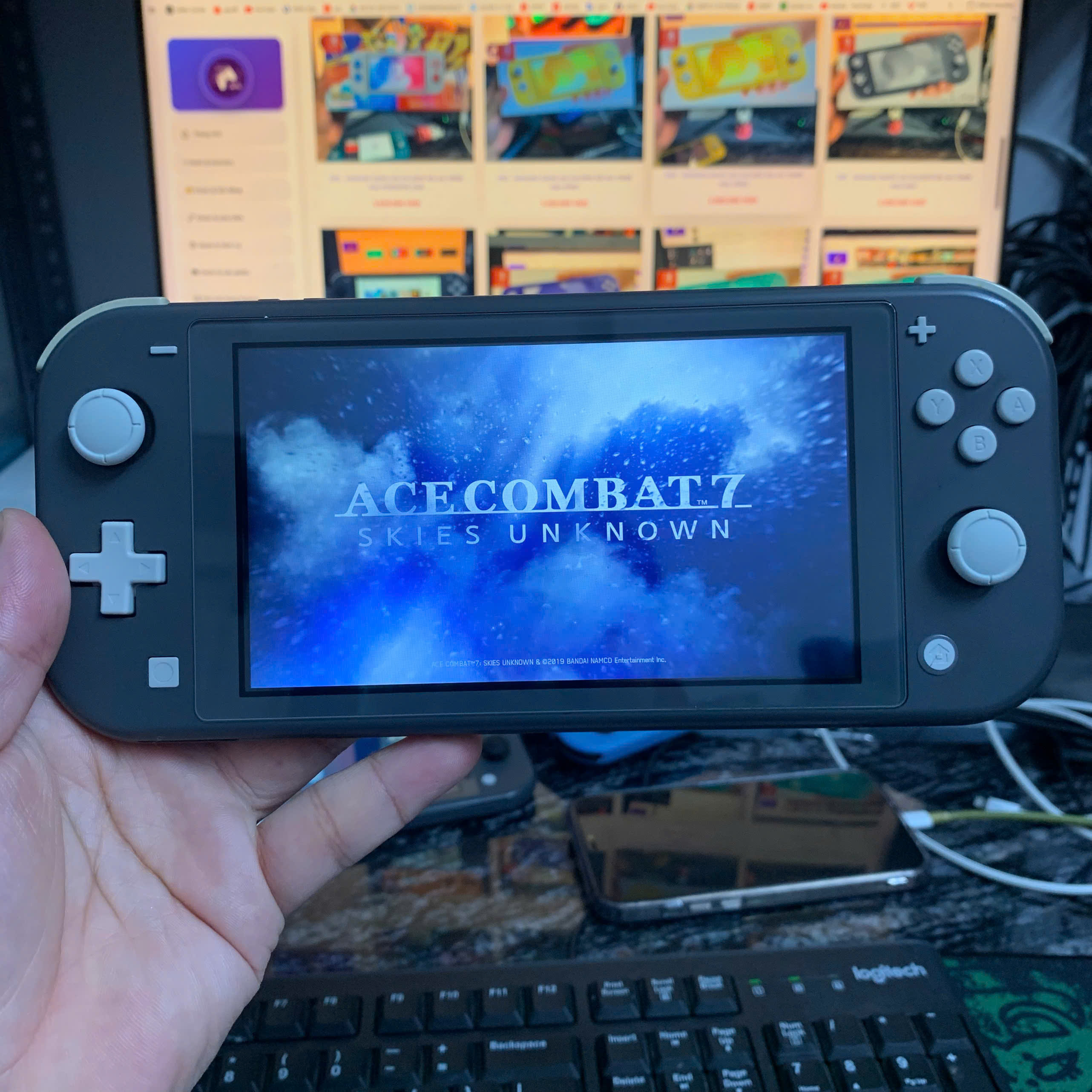 2ND - Nintendo Switch Lite FULLBOX hắc ám 128GB màu XÁM